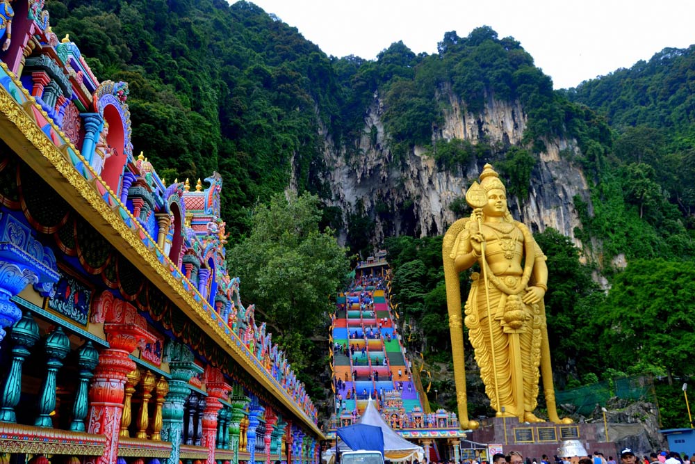 Visit the Batu Caves in Malaysia - World Travel Bookings
