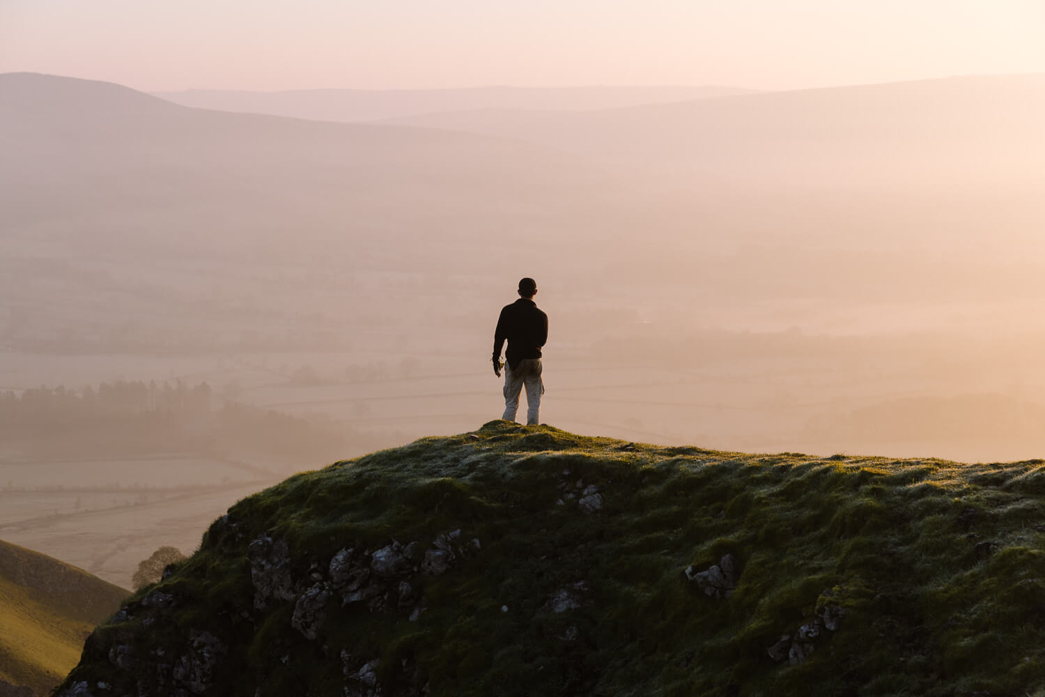 The Best Places To Stay In The Peak District In 2023 + Area Guide | Anywhere We Roam