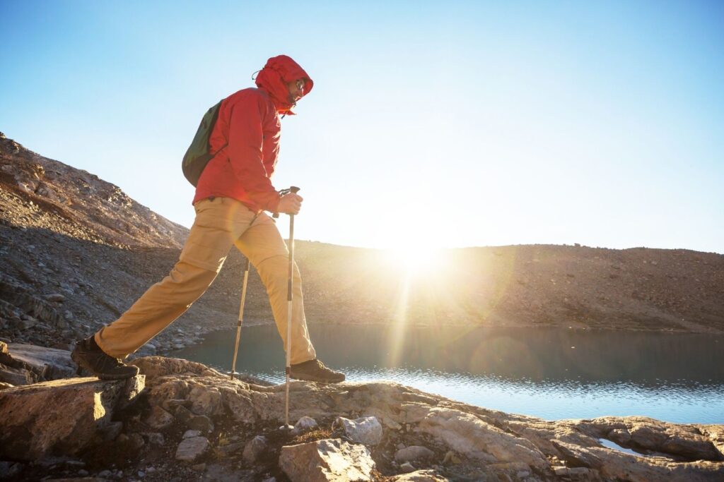 hiking coastal 1024x683 GtmC71